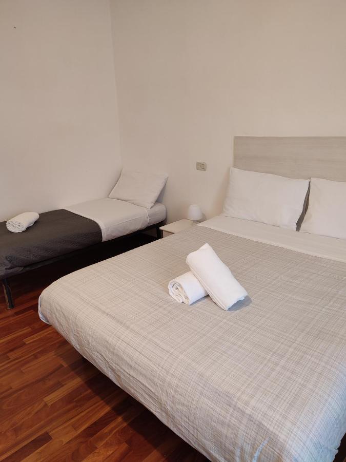 Le Golosine Fiera Rooms Verona Bagian luar foto